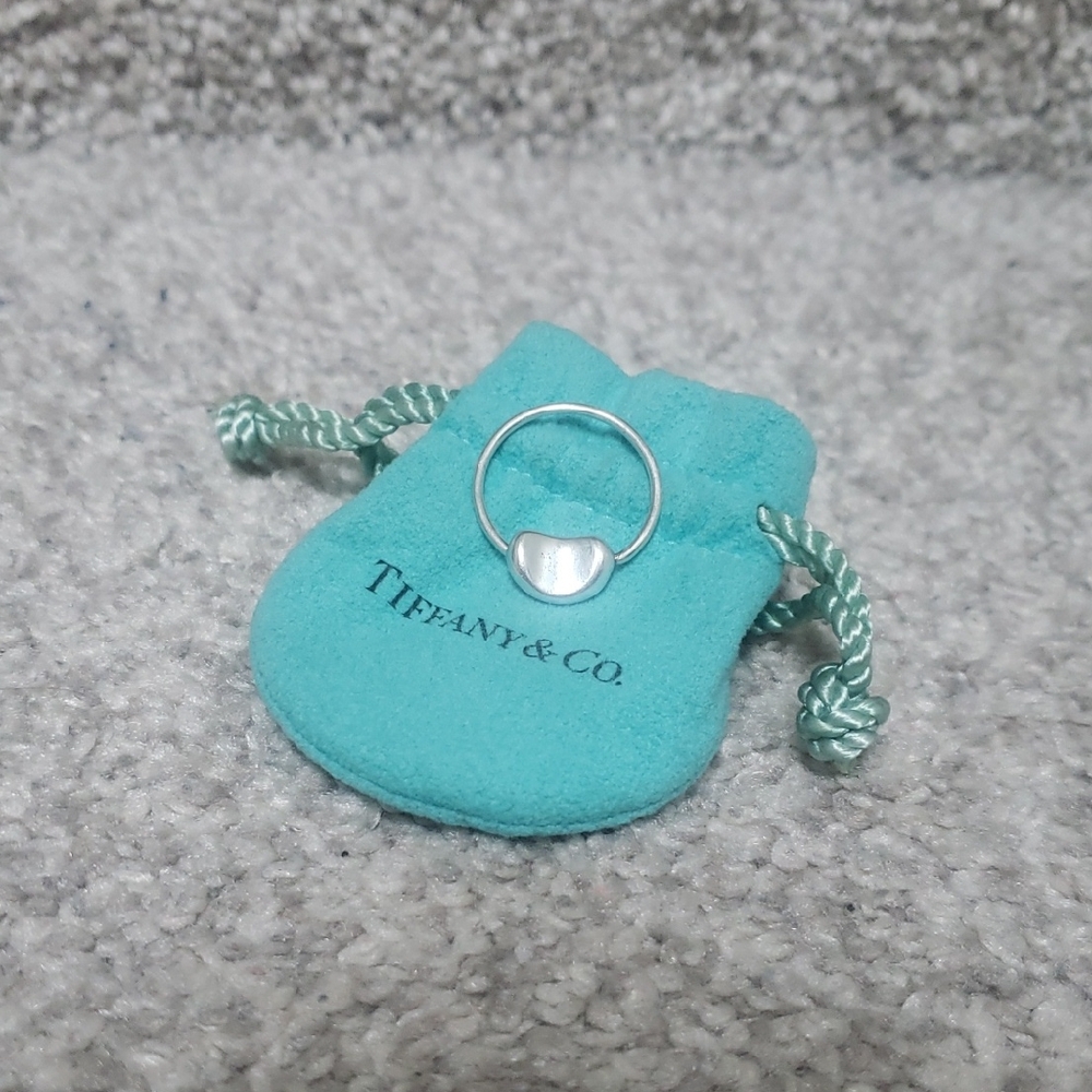 Tiffany & Co. Silver Elsa Peretti BEAN Ring with Blue Pouch Size 5.5